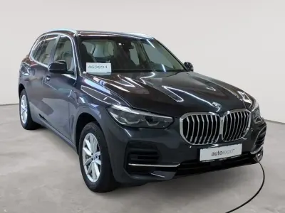 Gebraucht BMW X5 Sport Line 286 PS (210 kW) 2022 Sophistograu brillanteffekt metallic SUV