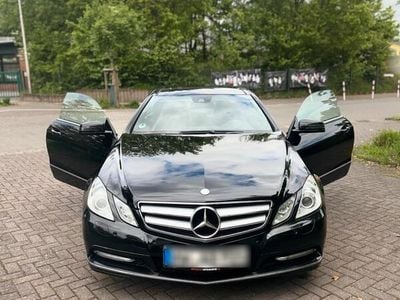 Mercedes E200