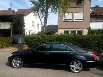 Używany Mercedes S500 387 KM (284 kW) 2009 Czarny Sedan/Limuzyna