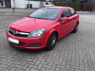 Usata Opel Astra GTC 90 CV (66 kW) 2009 Rosso Coupé
