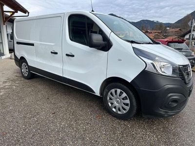 Nissan NV300