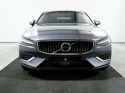 Usado Volvo V60 Inscription 341 HP (250 kW) 2020 Cinzento Carrinha