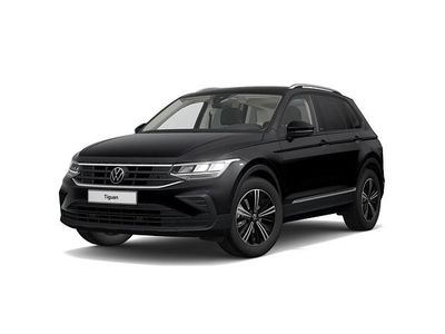 Gebraucht VW Tiguan Active 122 PS (89 kW) 2021 Deep black perleffekt (schwarz) SUV