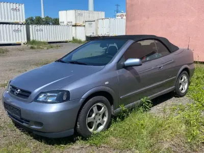 Gebraucht Opel Astra 147 PS (108 kW) 2003 Silber Cabrio