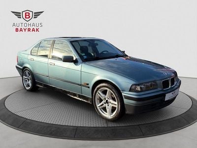 Gebraucht BMW 316 Sport Line 102 PS (75 kW) 1995 Grün Limousine