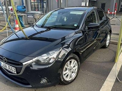 Gebraucht Mazda 2 Center-Line 105 PS (77 kW) 2015 Schwarz Limousine