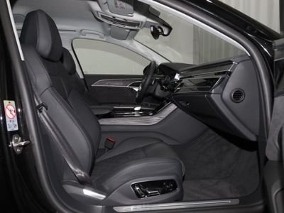 Audi A8L