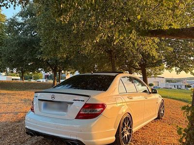 Gebraucht Mercedes C63 AMG 457 PS (336 kW) 2010 Weiß Limousine