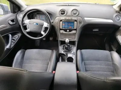 Gebraucht Ford Mondeo Titanium 145 PS (106 kW) 2007 Grau Kombi