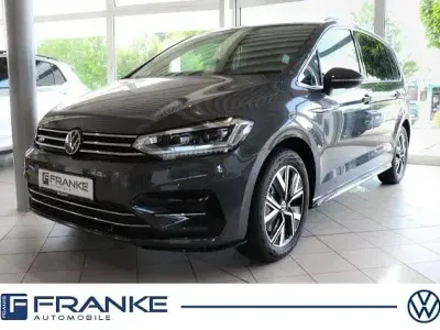 Neu VW Touran Highline 150 PS (110 kW) 2026 Grau Van / Kleinbus