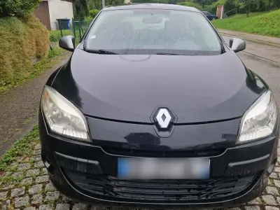 Gebraucht Renault Mégane III 109 PS (80 kW) 2010 Schwarz Limousine