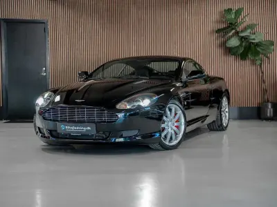 Używany Aston Martin DB9 457 KM (336 kW) 2005 Czarny