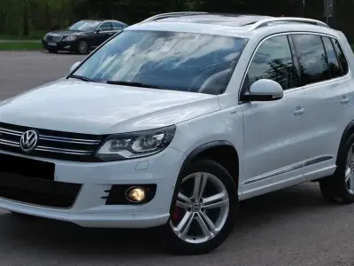 Second-hand VW Tiguan Sportline 211 CP (155 kW) 2015 Alb SUV