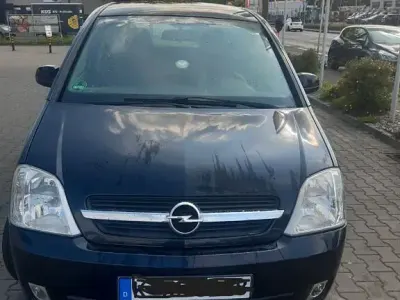 Używany Opel Meriva 90 KM (66 kW) 2004 Czarny Minivan