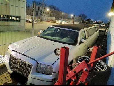 Second-hand Chrysler 300C 249 CP (183 kW) 2007 Alb Berlinǎ