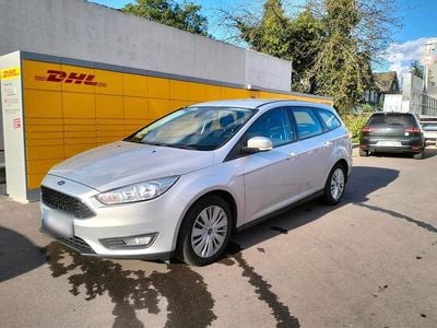 Usata Ford Focus 115 CV (84 kW) 2015 Grigio Station wagon