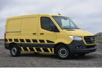 Używany Mercedes Sprinter 163 KM (119 kW) 2020 Żółty Van