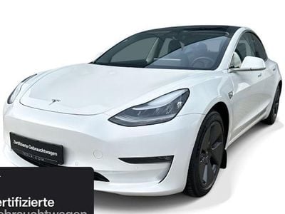 Begagnad Tesla Model 3 Long Range RWD 208 kW (283 HK) 2020 Vit Sedan