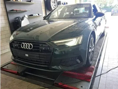 Gebraucht Audi A6 Sport 265 PS (194 kW) 2021 Individuallack goodwoodgrãœn p Limousine