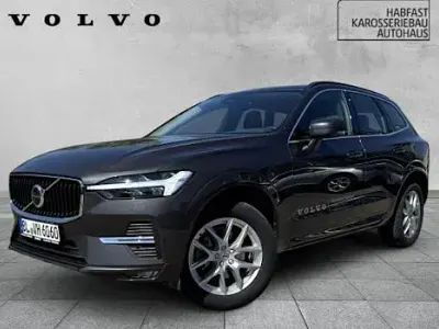 Używany Volvo XC60 Core 250 KM (183 kW) 2024 Szary SUV