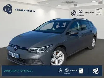 Gebraucht VW Golf VIII Life 110 PS (80 kW) 2021 Grau Kombi