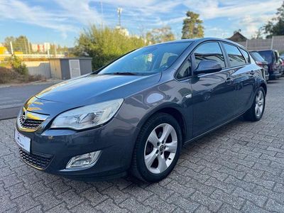 Gebraucht Opel Astra Edition 110 PS (80 kW) 2010 Grau Limousine