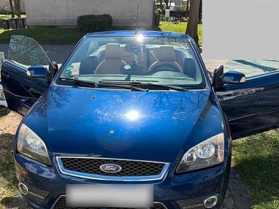 Usata Ford Focus Cabriolet 145 CV (106 kW) 2007 Blu Cabrio