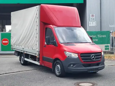 Gebraucht Mercedes Sprinter 143 PS (105 kW) 2020 Rot Van