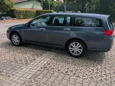 Gebraucht Honda Accord 140 PS (102 kW) 2008 Grau Kombi