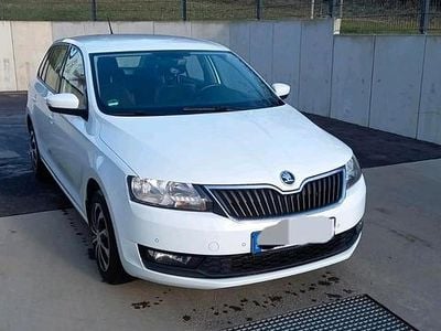 Gebraucht Skoda Rapid 95 PS (69 kW) 2019 Weiß Kleinwagen