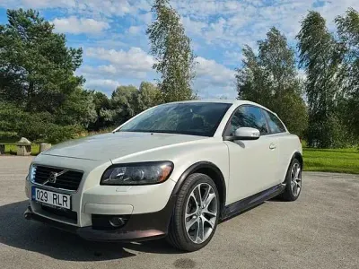 Używany Volvo C30 179 KM (131 kW) 2006 Srebrny Hatchback