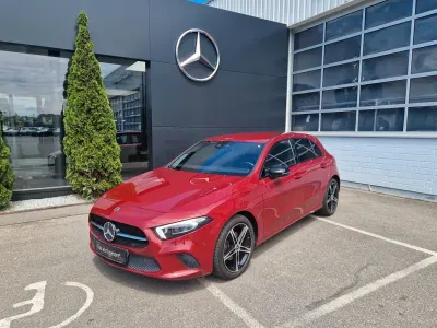 Gebraucht Mercedes A180 Progressive 136 PS (100 kW) 2021 Rot Limousine