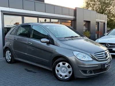 Gebraucht Mercedes B180 109 PS (80 kW) 2006 Grau Van / Kleinbus