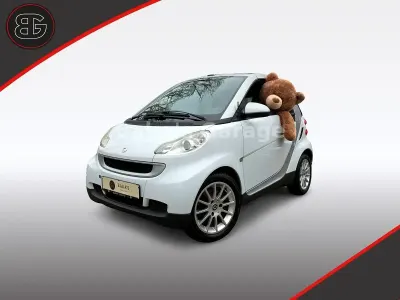 Second-hand Smart ForTwo Cabrio 71 CP (52 kW) 2010 Alb Cabrio
