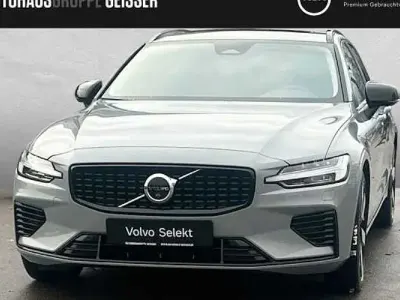 Gebraucht Volvo V60 Plus 455 PS (334 kW) 2025 Grau Kombi
