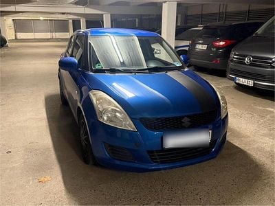 Blau Gebraucht 2013 Suzuki Swift Kleinwagen | 4.599 € (Guter Preis)
