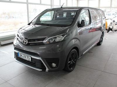 Gebraucht Toyota Proace Verso Comfort 144 PS (105 kW) 2022 Grau Kombi
