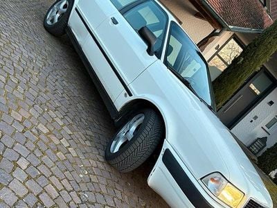 Gebraucht Audi 80 90 PS (66 kW) 1991 Weiß Limousine