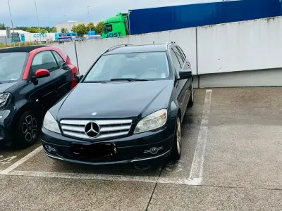 Gebraucht Mercedes C220 170 PS (125 kW) 2010 Schwarz Kombi