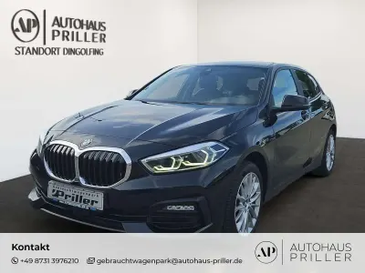 Gebraucht BMW 120 Advantage 190 PS (139 kW) 2022 Schwarz Kleinwagen