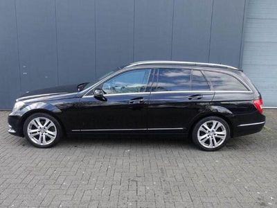 Usata Mercedes C220 170 CV (125 kW) 2013 Nero Station wagon