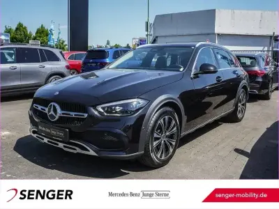 Gebraucht Mercedes C220 Avantgarde 200 PS (147 kW) 2023 Schwarz Limousine