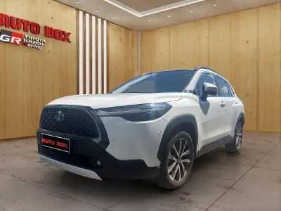 Gebraucht Toyota Corolla Cross Lounge 197 PS (144 kW) 2023 Weiß SUV