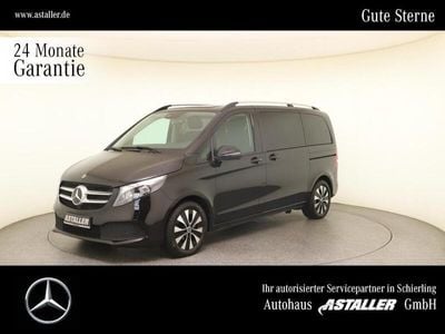 Mercedes V220