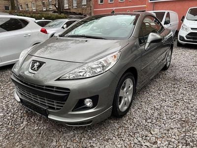 Grau Gebraucht 2015 Peugeot 207 Active Cabrio | 7.500 € (Etwas zu teuer)