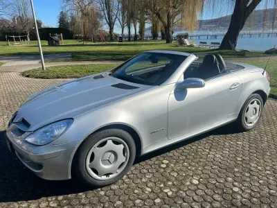 Usata Mercedes SLK200 160 CV (117 kW) 2008 Argento Cabrio