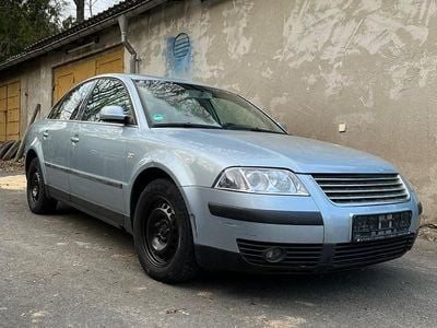 Gebraucht VW Passat 114 PS (83 kW) 2002 Grün Limousine
