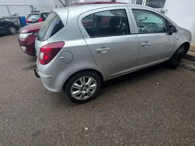 Gebraucht Opel Corsa Innovation 75 PS (55 kW) 2009 Kleinwagen