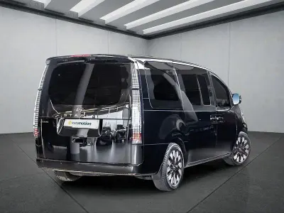Gebraucht Hyundai Staria 177 PS (130 kW) 2022 Schwarz Van / Kleinbus