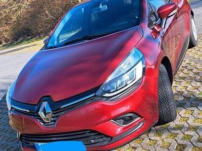 Gebraucht Renault Clio IV Bose Edition 110 PS (80 kW) 2017 Rot Kleinwagen